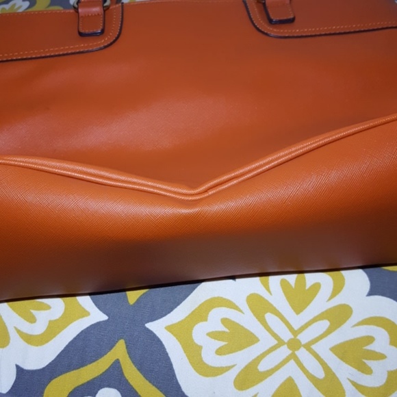 Anne Klein Satchel - Picture 4 of 8